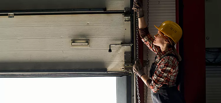 Addressing Common Garage Door Stoppage Issues in Janesville, WI